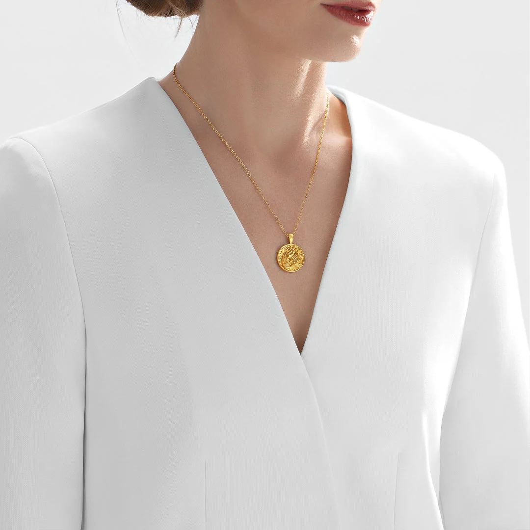 24Kt Gold Aquarius Pendant - Image 4