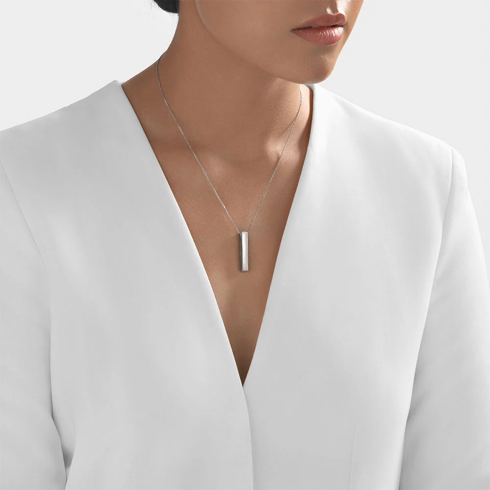 24Kt Platinum Narrow Pillar Pendant - Image 3
